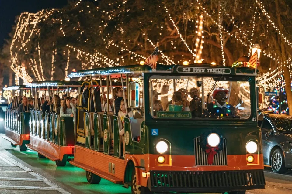 St Augustine: Nights of Lights Trolley Tour